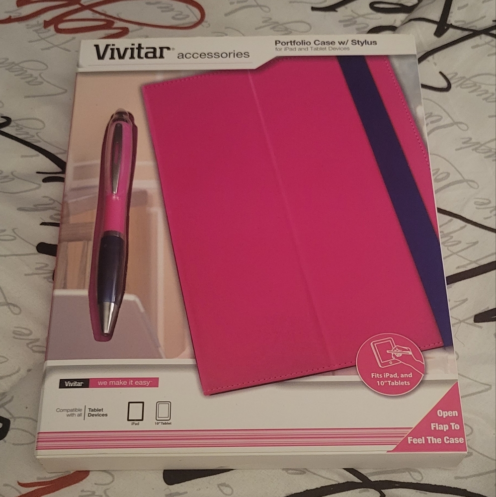 Vivitar Portfolio Case w/Stylus for iPad & tablet devices.